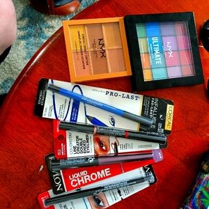Makeup bundle